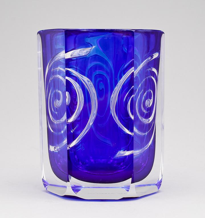 OLLE ALBERIUS, vas, glas, "Virvel", Orrefors, sign.