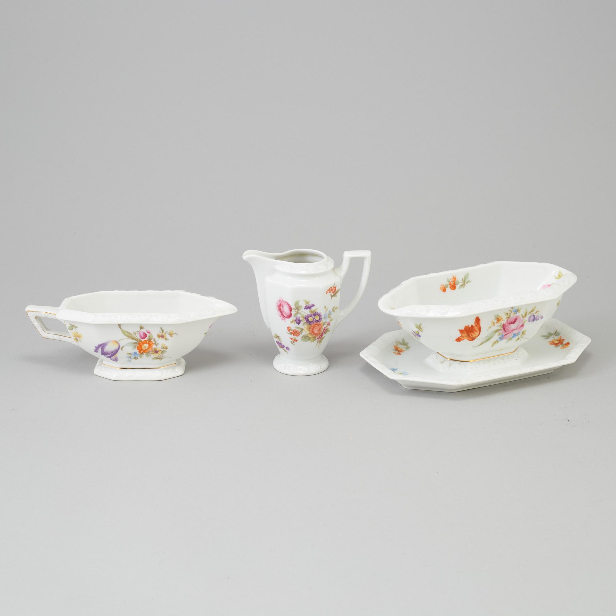 MATSERVIS, 117 delar, porslin. Rosenthal, "Maria" 1900-tal.