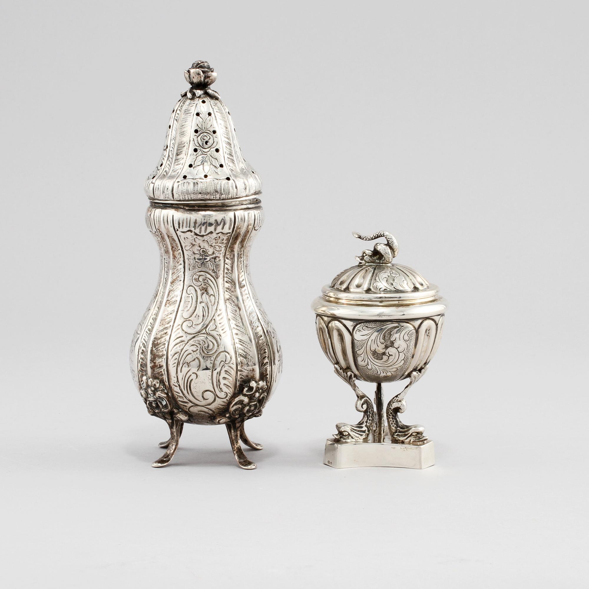 SOCKERRUSKA samt SALTKAR, silver, 1900-tal. Vikt 510 g.