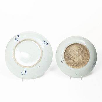 A pair of plates, Late Qing dynasty.