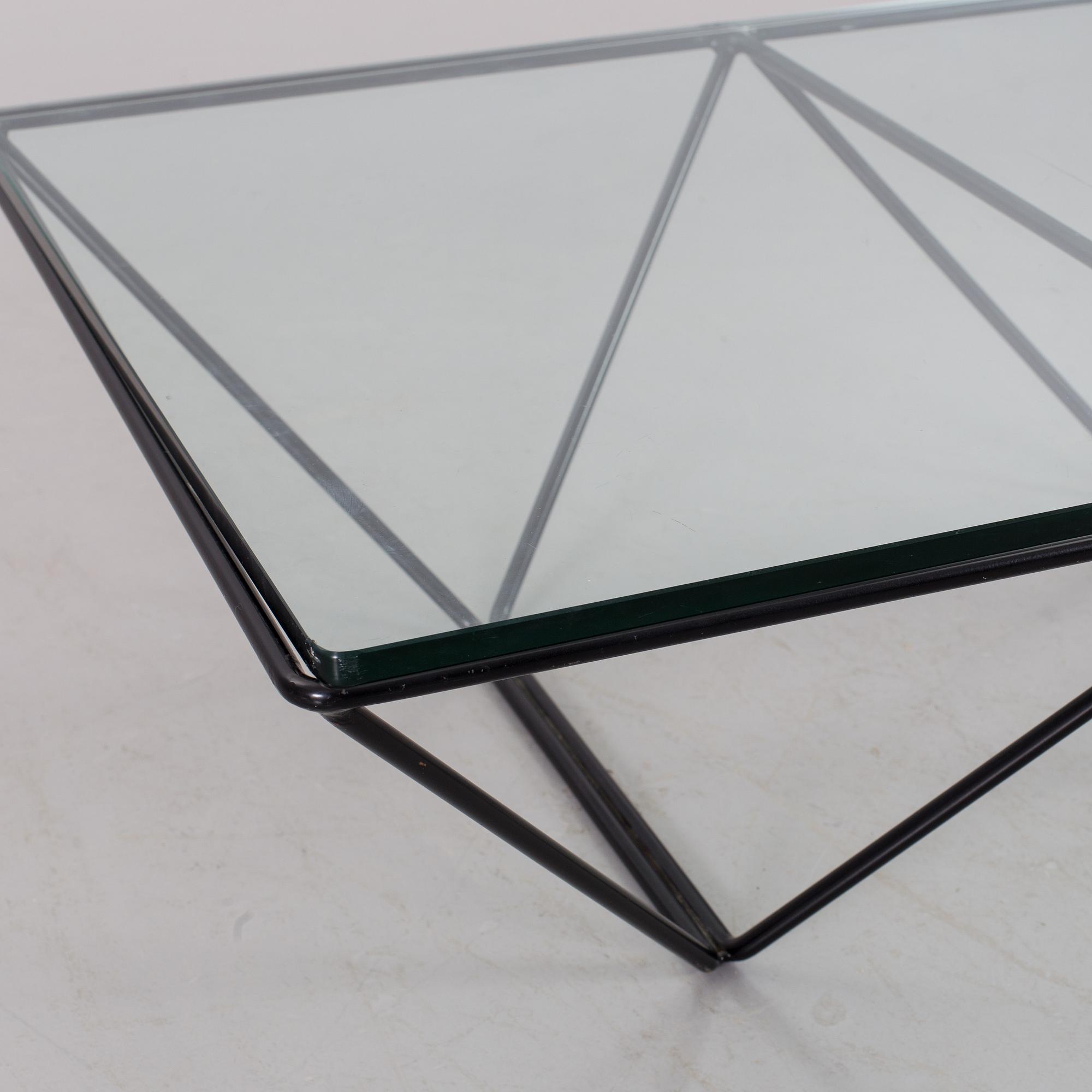 A PAOLO PIVA "ALANDA" COFFEE TABLE, B&B Italy.