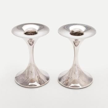 Tapio Wirkkala, a pair of silver 'Trumpet' candlesticks, Kultakeskus, Hämeenlinna 2007.