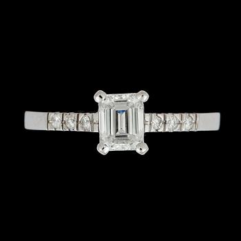 191. A diamond, total circa 0.75 ct, ring.