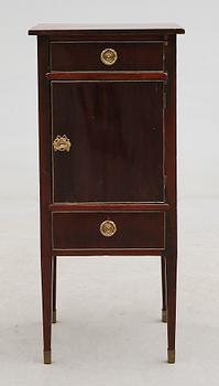 POTTSKÅP, sengustaviansk stil, 1800-talets andra hälft.