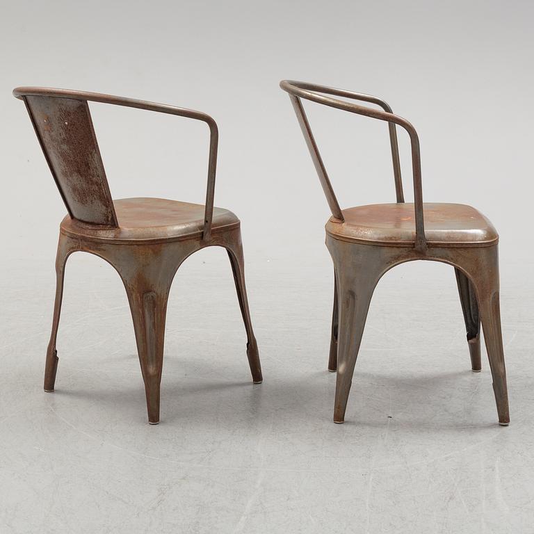 6 contemporary chairs.