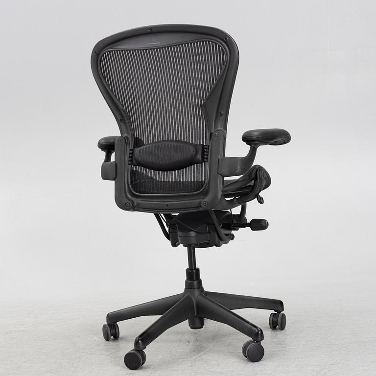 Don Chadwick/Bill Stump, skrivbordsstol, "Aeron", Herman Miller.