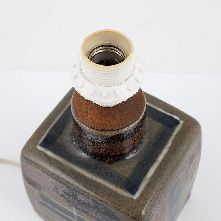 Carl-Harry Stålhane, bordslampa, stengods, Rörstrand Ateljé.