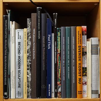 Björn Springfeldt's art library.