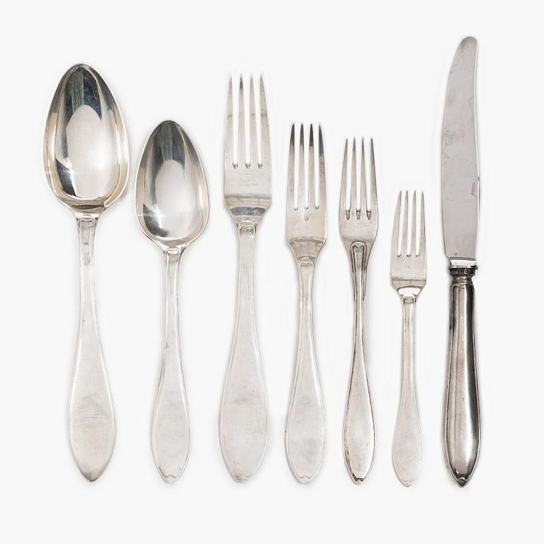 C.G. Hallberg, A 36 piece 'Svensk spets' cutlery service, Stockholm 1907.