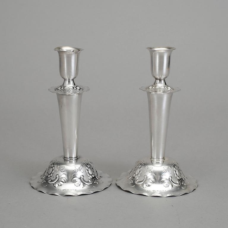 LJUSSTAKAR, ett par, silver, GAB, Stockholm, 1947. Vikt 205 g.