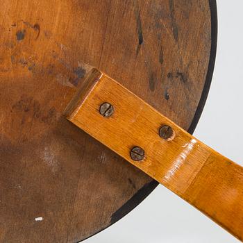 Alvar Aalto, jakkarapari, malli 60, O.Y. Huonekalu-ja Rakennustyötehdas A.B, Finmar, Suomi, 1934–39.