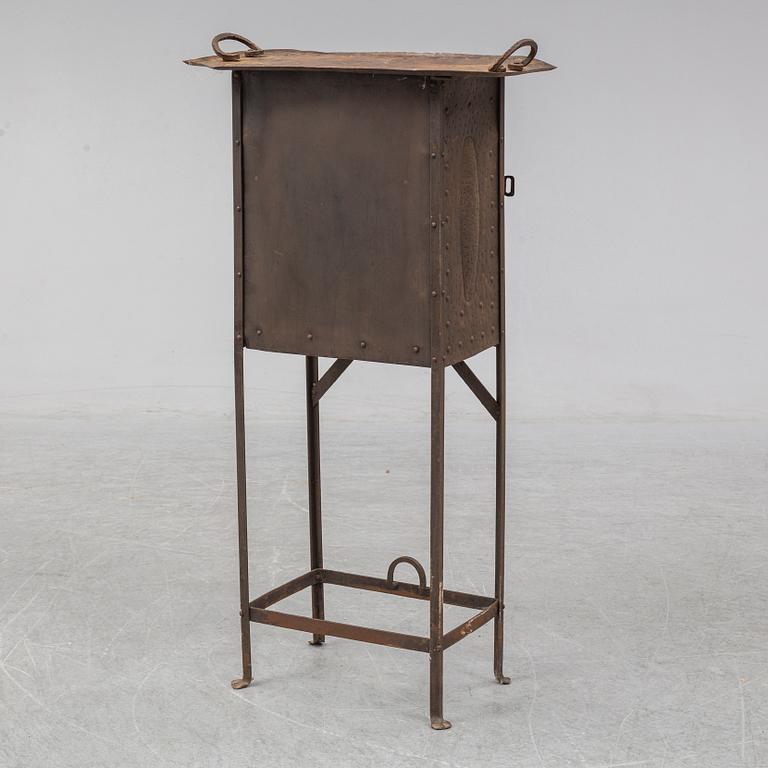 SKÅP, järnsmide, tidigt 1900-tal.