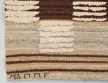 RUG. "Schackrutig, brun". Reliefrya (knotted pile in some areas). 239 x 134,5 cm.