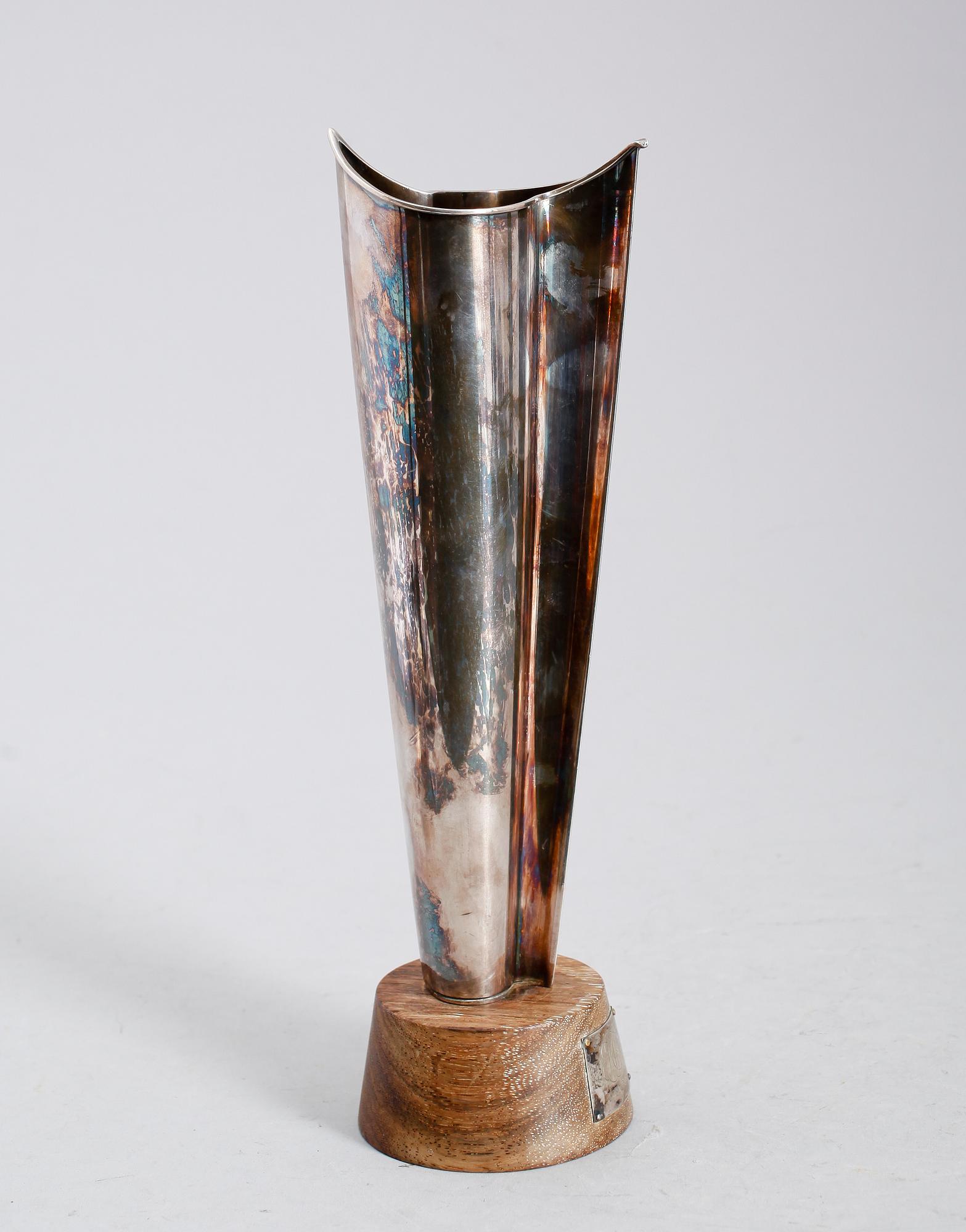 VAS, Tapio Wirkkala, silver, "Liekki", Tavastehus, 1963. Total vikt ca 339 g.