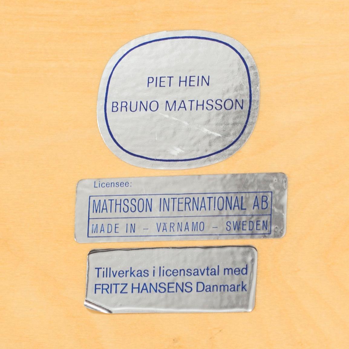 SOFFBORD, "Ellips", Piet Hein och Bruno Mathsson, Värnamo, Sverige, 1900-talets andra hälft.