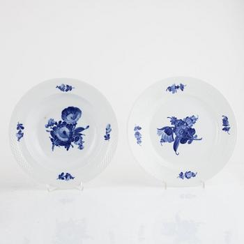 119 pieces of a 'Blue flower' porcelain service, Royal Copenhagen, Denmark.