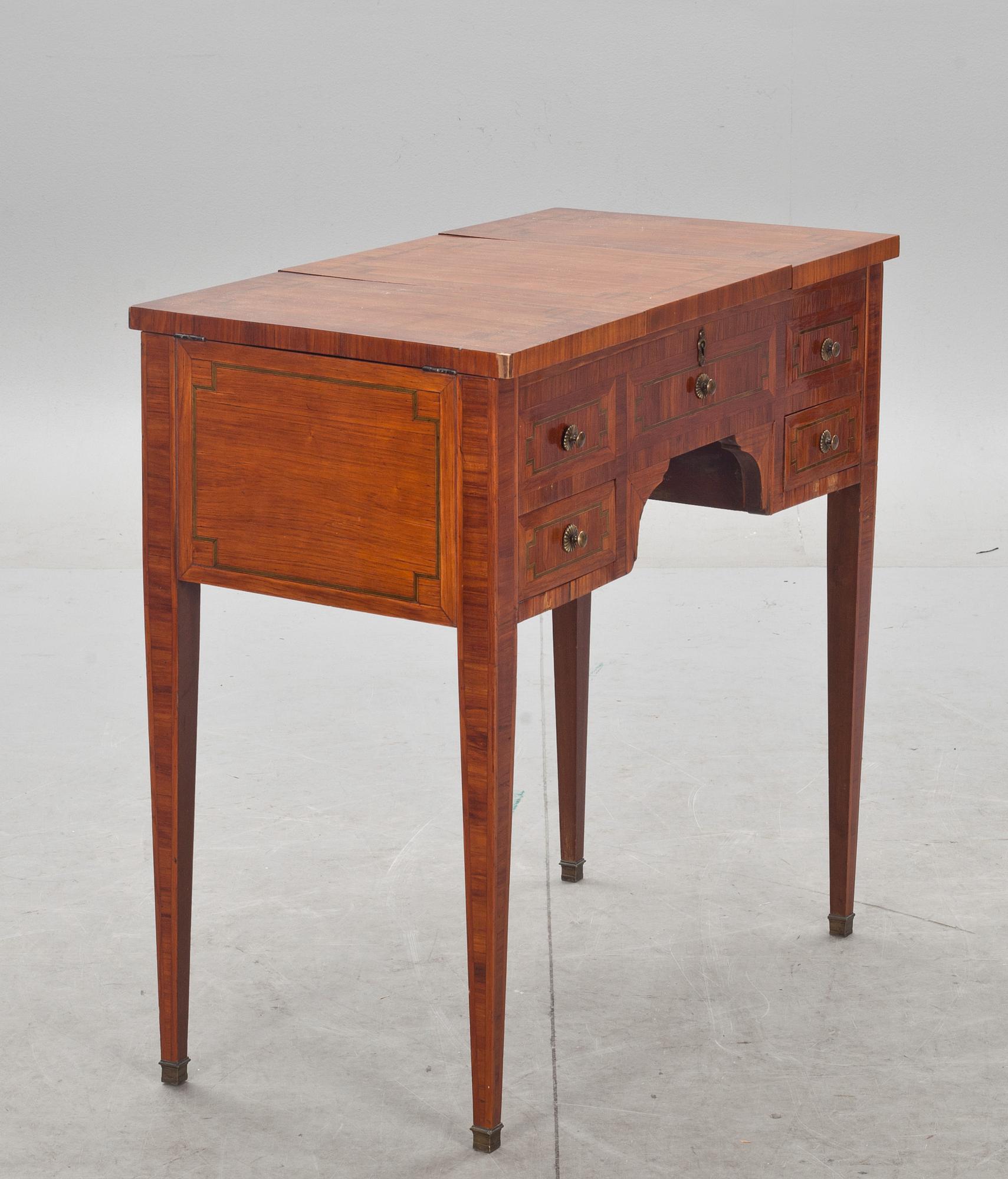 POUDREUSE, Louis XVI-stil.