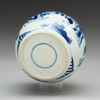 A blue and white jar, Qing dynasty, Kangxi (1662-1722).