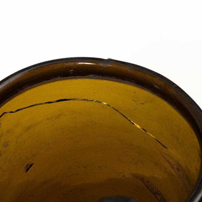 A large glass bowl and two large jars, 19th century.