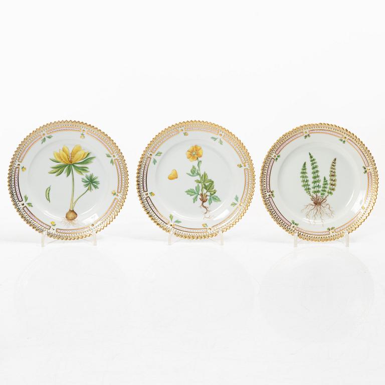Royal Copenhagen, nine fruit plates, 'Flora Danica', Denmark.
