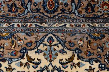 Matta, Keshan, ca 346 x 243 cm.