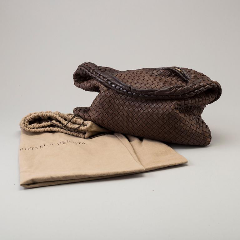 a 'Hobo' Bottega Veneta bag, with mirror.