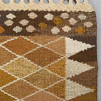 Marianne Richter, matto, "Josefina ljusbrun", tapestry weave, ca 303-305 x 230-235 cm, signed AB MMF MR.
