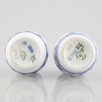 Two 'Blue Fluted' / 'Musselmalet rifflet' porcelain mustard pots, Royal Copenhagen, model 358 and 715, 1898-1923.