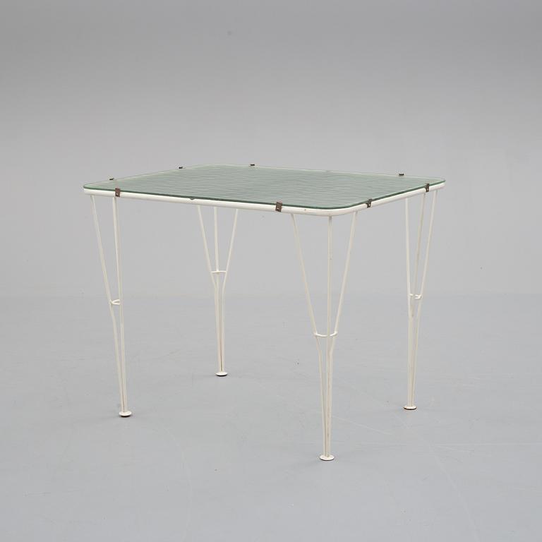 TRÄDGÅRDSGRUPP, 5 delar, 1950-/60-tal.