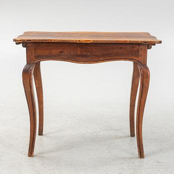 Bord, rokokostil med äldre delar, 1900-tal.
