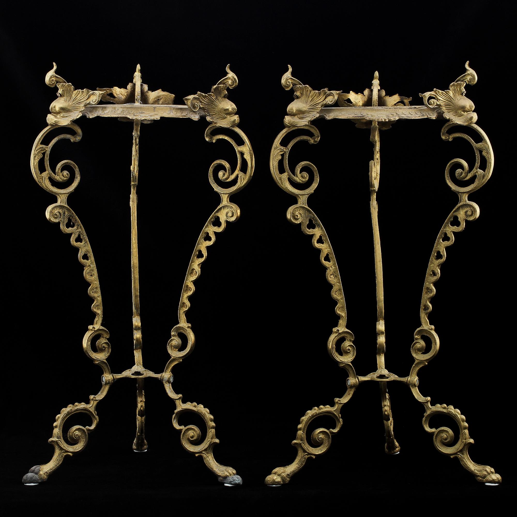 PIEDESTALER, ett par, empirestil, 1900-tal.