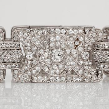 An Art Déco old-cut diamond bracelet. Total carat weight of diamonds circa 22.00 cts.