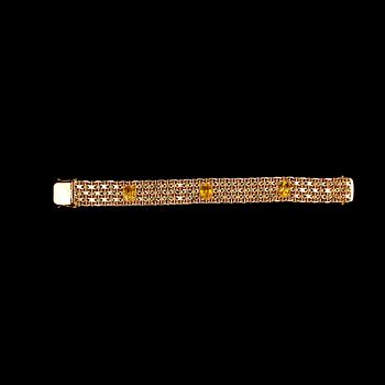 BRACELET, gold with citrined. Weight 89 g.
