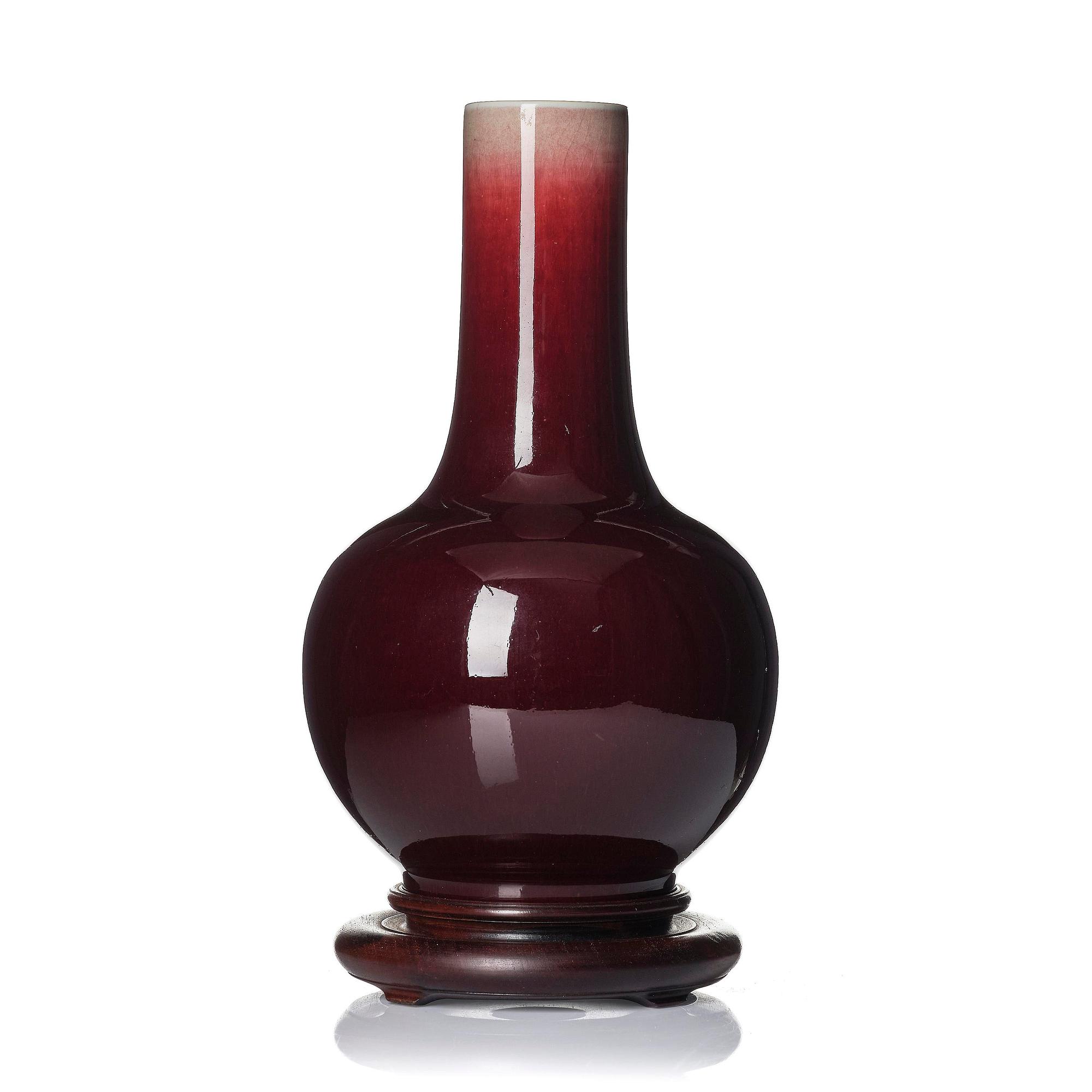 A flambé glazed vase, late Qing dynasty/early 20th century.