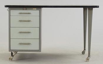 SKRIVBORD, Lindqvist, Motala. 1940/50-tal.