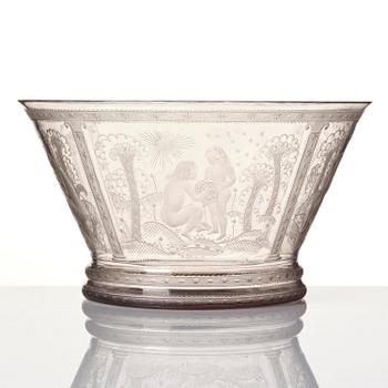 Edward Hald, an engraved glass bowl, Orrefors, 1920, model 147, provenance Edward Hald.