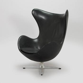 Arne Jacobsen, fåtölj, "Ägget", Fritz Hansen, Danmark, omkring 1960.