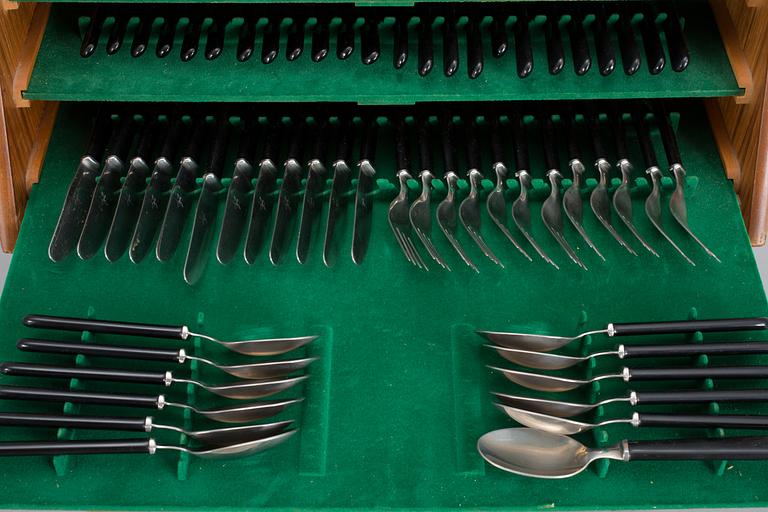 BESTICKSERVIS I SCHATULL, 127 delar, 1900-talets mitt.