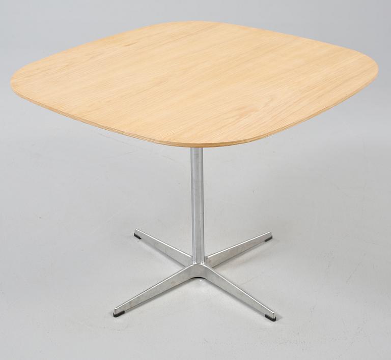 BORD, Arne Jacobsen, Fritz Hansen, Danmark, 1900-talets slut.