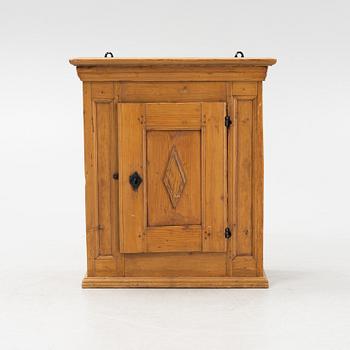 A 18-19th century cabinet.
