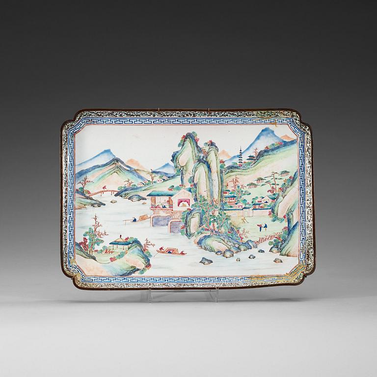 An enamel on copper tray, Qing dynasty, Qianlong (1736-95).