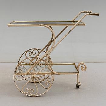 SERVERINGSVAGN, 1900-talets mitt.