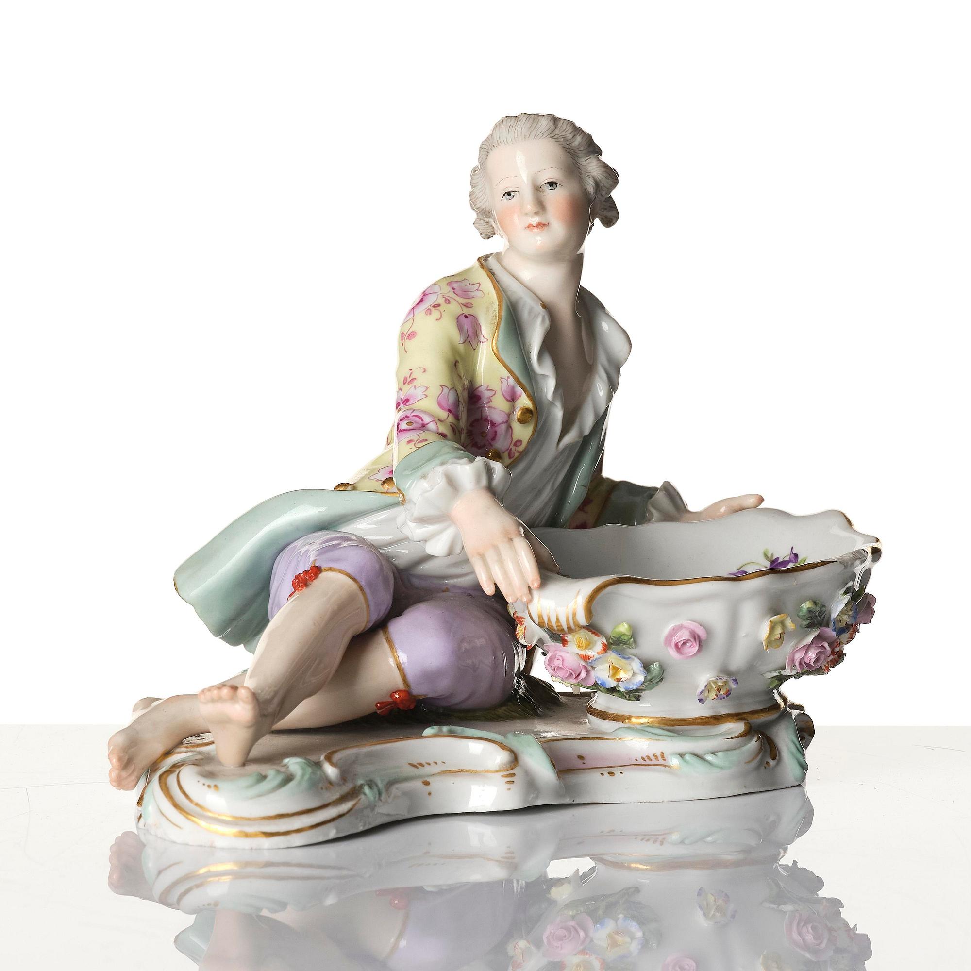 A pair of porcelain salt cellars, Meissen, Germany, late 19th century.