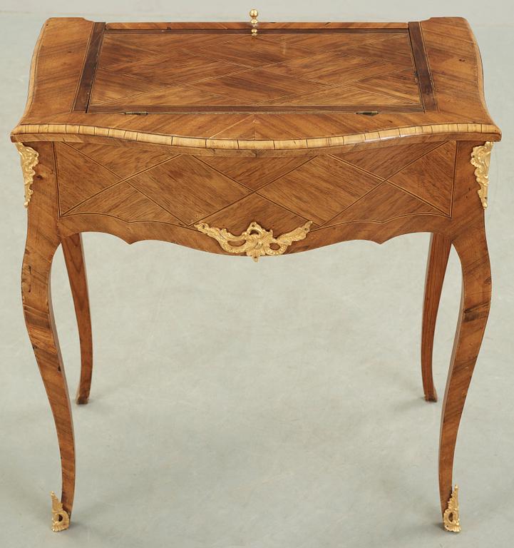 POUDREUSE, rokoko, Stockholmsarbete, möjligen Johan Jacob Eisenbletter verksam i Stockholm 1732, 1700-talets andra hälft.