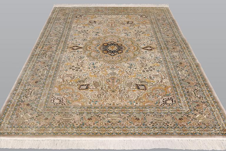 A pictoral orientalisk rug, ca 246 x 156 cm.