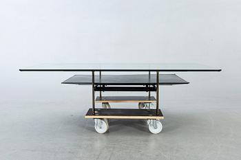 Paolo Nava och Antonio Citterio, coffee table "Diesis"  for B&B Italy ca 1980.