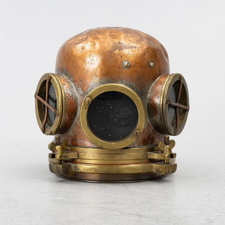Diving helmet, for deep-sea divers, circa 1900 (before 1904),  C.A. Lindqvist (Carl Axel L 1828-1904).