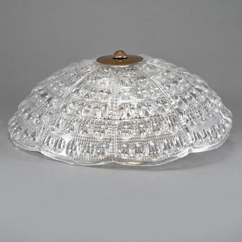 TAKLAMPA, Carl Fagerlund, Orrefors, 1900-talets andra hälft. Höjd ca 15 cm.