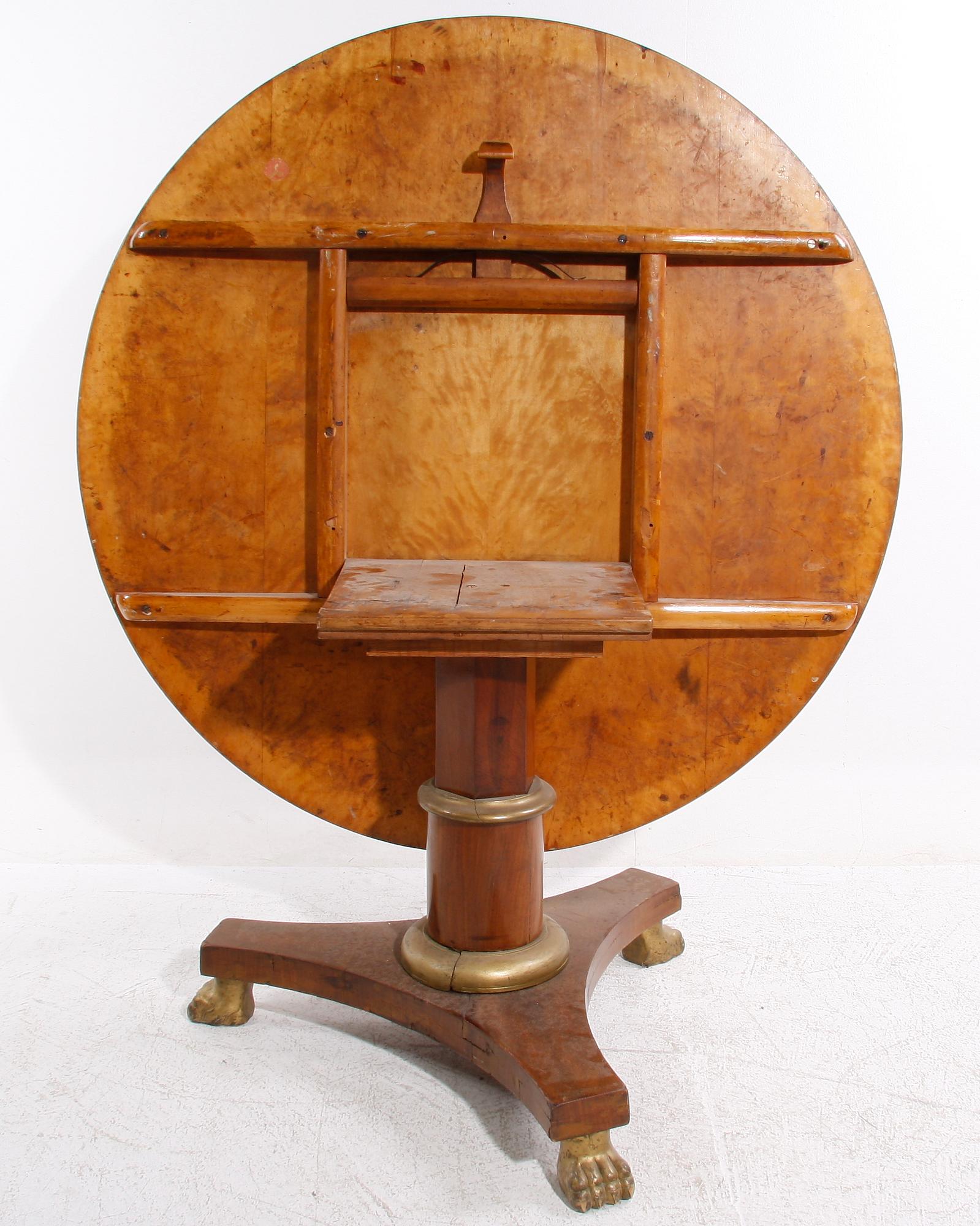 FÄLLBORD. Empir, 1800-talets första hälft.