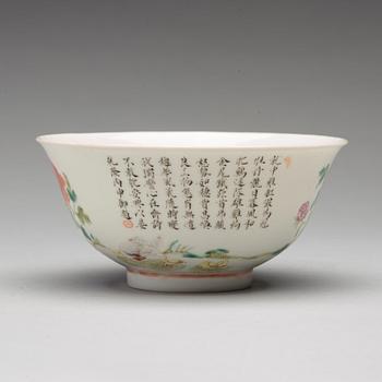 A famille rose bowl with chicken, hens and a poem, Qing dynasty with Guangxu mark (1875-1908).